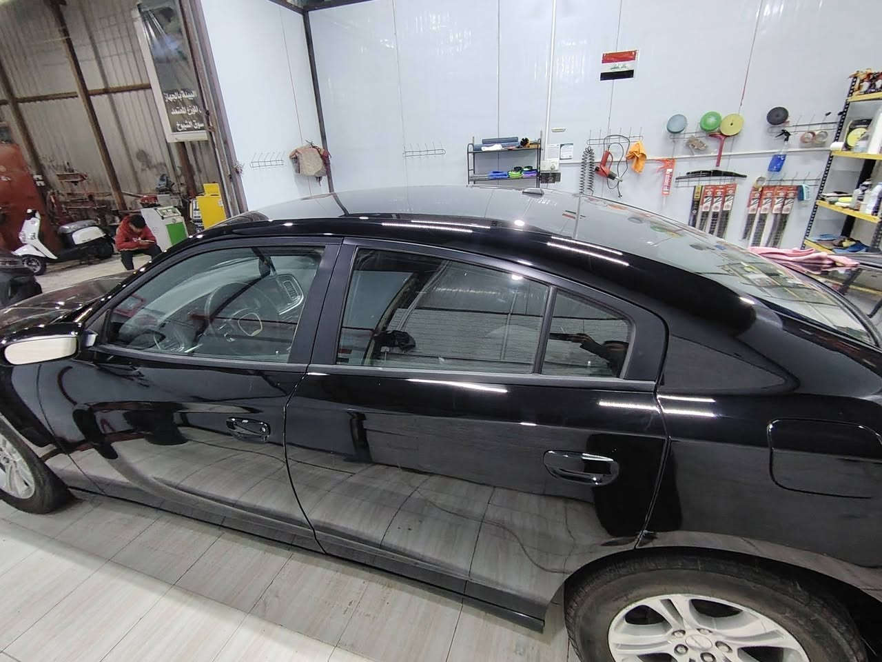 جارجر 19 مرمز 23
 بدون حادث بيها صبغ قليل جدا اثر شخوط 
السعر 170وبيها مجال قليل
رقم ذي قار بسمي استفسار اكثر اتصل ***********
