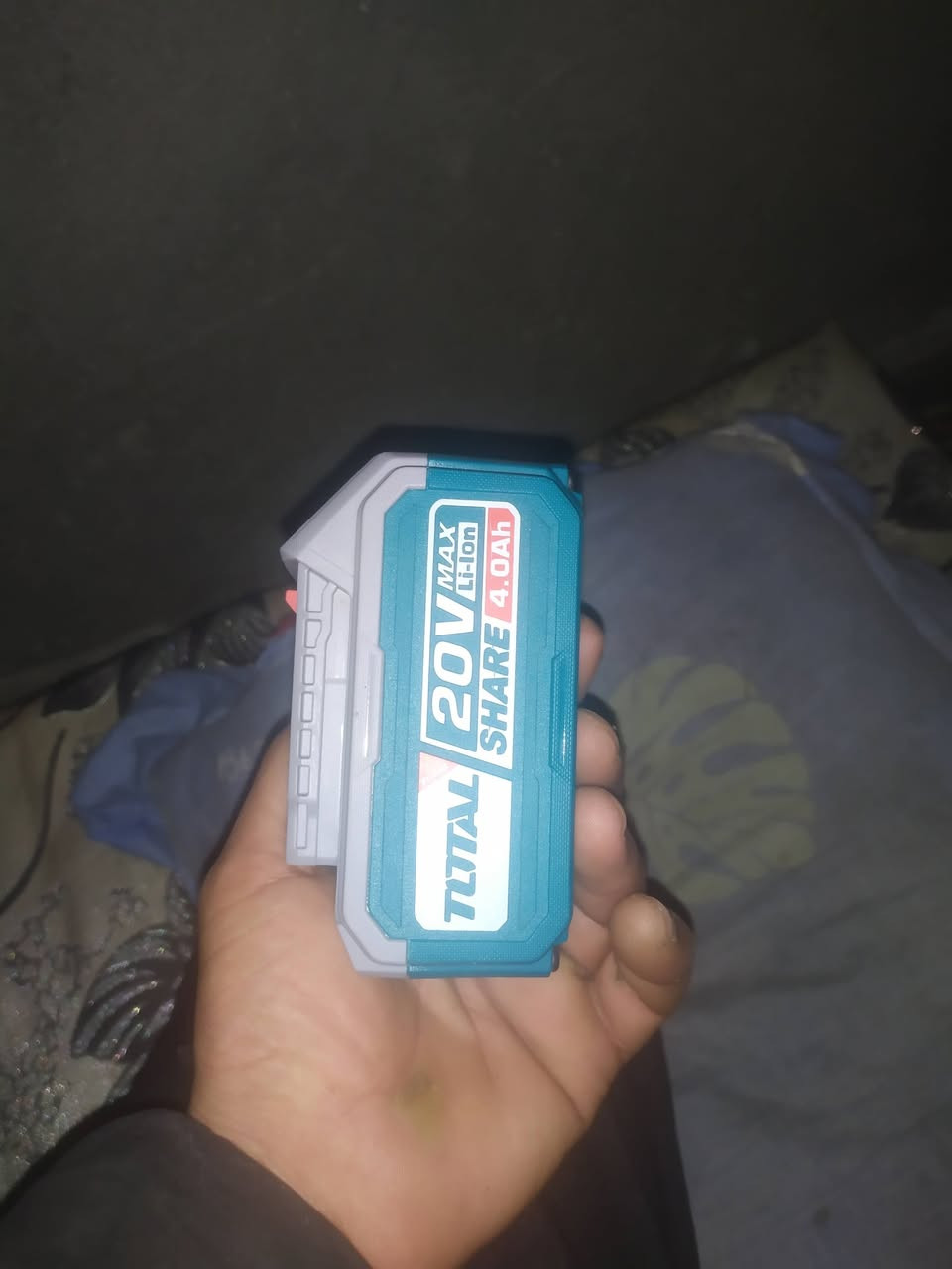 السلام عليكم منشار ترددي شحن اصلي من ماركة توتال العالمية بطاريه 4امبير20فولت ليثيوم 10خلايا مع شاحن سريع جديد غير مستعمل سعر 100بي مجال للطيبين علق ب( تم) اني اراسلك


**إذا كنت صاحب هذا الإعلان وتريد حذفه لأي سبب، رجاءا أرسل رسالة إلى الدعم الفني**