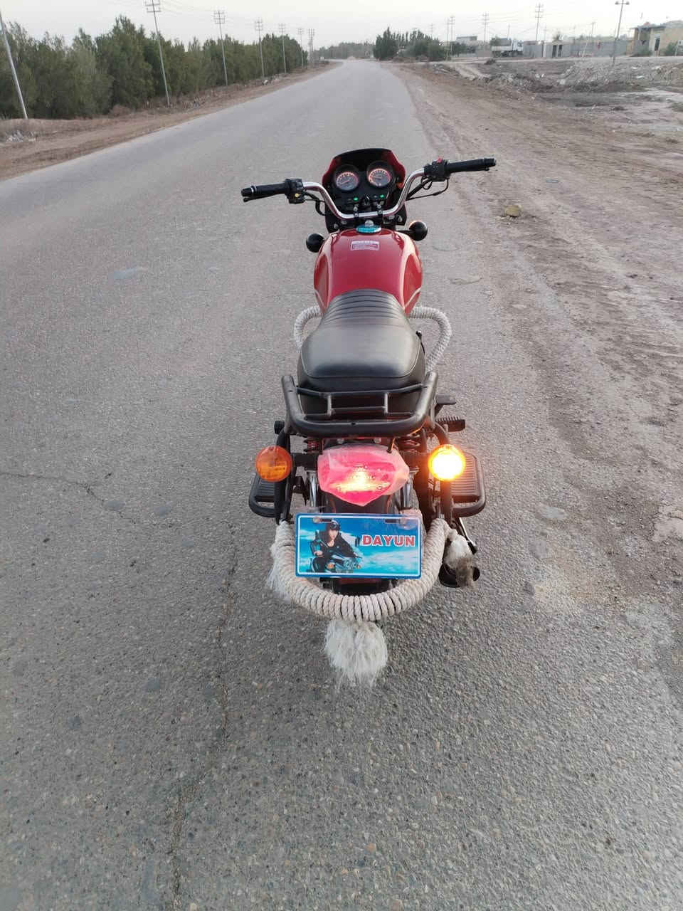 السلام عليكم دراجه دايون البيع موديل 21طالعه بل23٠مكينه 200مكفوله كفاله عامه وراق صولي ماشيه 7الف ققط حقيقي مكانك ناصريه شراي يتصل وبي خير ودلل ***********
