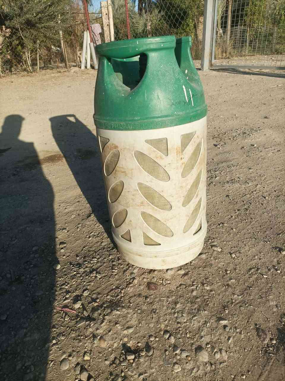 السلام عليكم متاح قنينه غاز بلاستك متروسه سعرها 150 مكاني حله ***********
