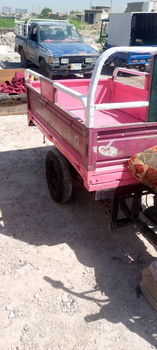 السلام عليكم 
للبيع ستوته جمره صقر جاهزه 
كهربائيات جديده
مكينه نظيفه
ركبه معمره يم سمكري شغل درجه اولى
مكان بغداد الدوره البعيثه

*********** واتساب موجود
