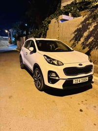 سبورتج موديل 20 خليجي رقم بغداد ماشيه 96 الف مكفوله من الحادث والتبديل...