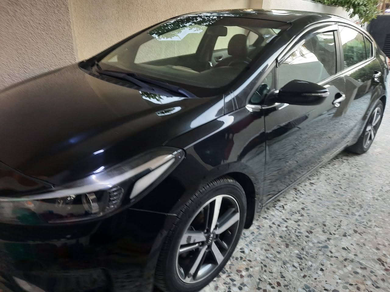 سيراتو ١٧ فول مواصفات ت*********** ت*********** السعر ١٠٥ مكان السياره الغزاليه
