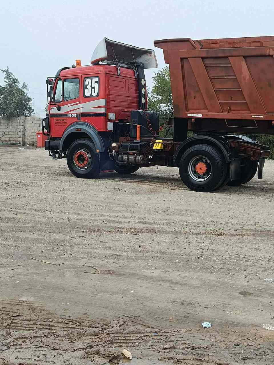 البي اللبيع مديل 91محرك 35دبل تيربو كير 160سياره مسجله قلاب 3الوحات تخم تاير مداور ثاني يوم للاستفسار ***********   رقم ثاني*********** المكان النجف
