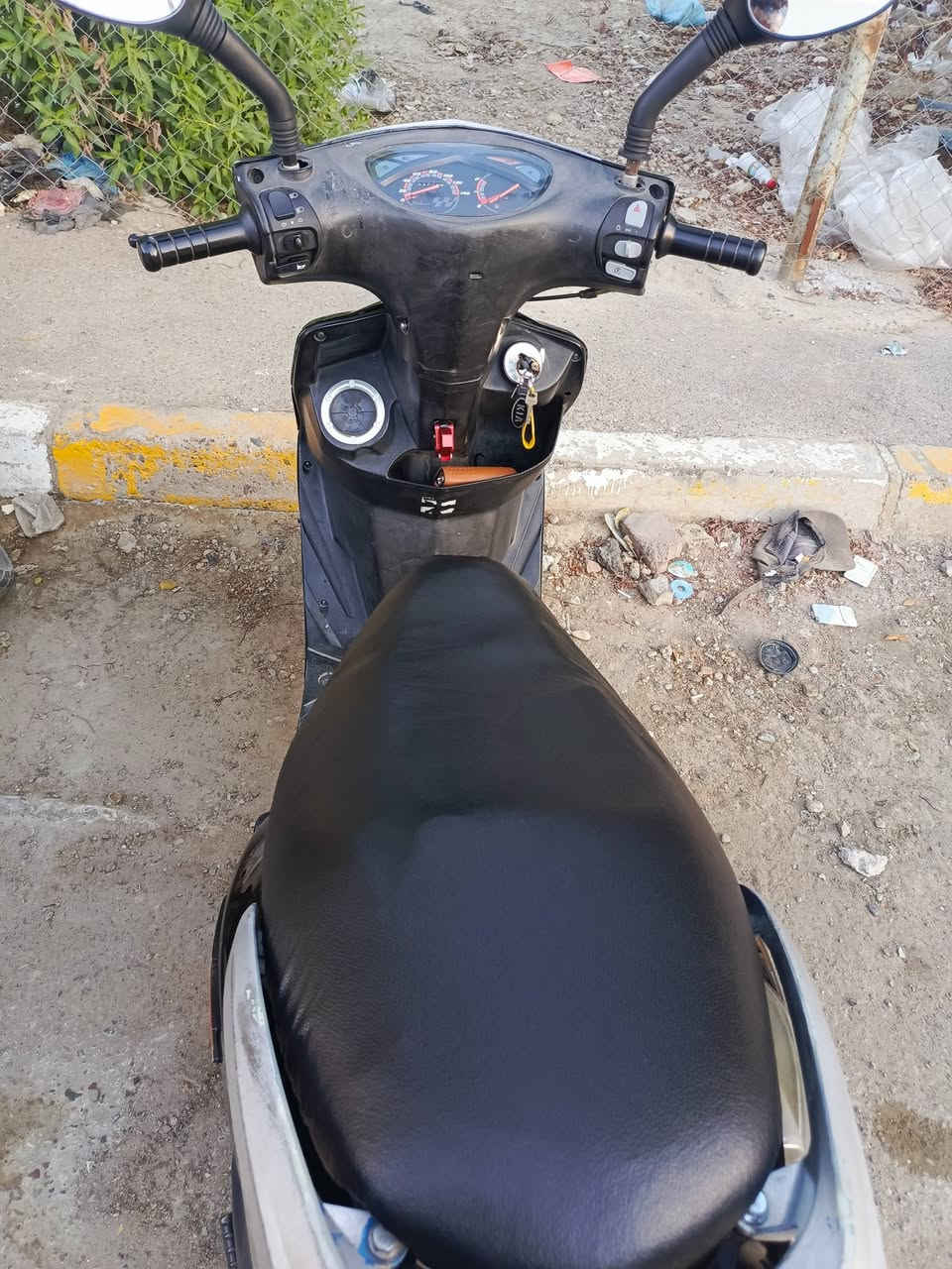 ثعلب 140 نضيفه كامله مكمله من كلشي  فقط الطوافه مال بنزين ما تشتغل بيع او مراوس  بيع 350 مراوس شعندك نزل


**إذا كنت صاحب هذا الإعلان وتريد حذفه لأي سبب، رجاءا أرسل رسالة إلى الدعم الفني**