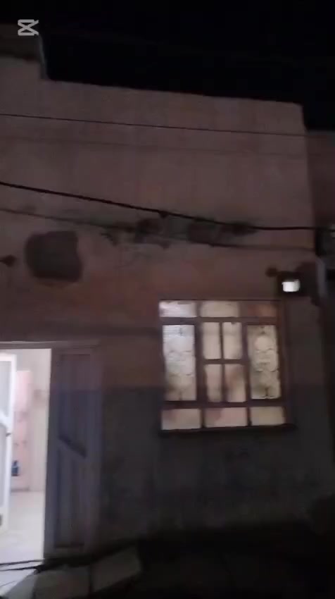 3.🏠بيت 50مترر للبيع ب الحولي شارع 30الثاني خلف مول نصر الله مباشرةً السعر 40مع مجال بسيط.
🟤الاساس تجعيب والسقف عكادة كاشي وسيراميك. 

⚫️يحتوي على غرفة وصالة ومطبخ وصحيات. 

للأستفسار ع هذا الرقم *********** واتساب. 
غير متواجد ع الفيس.
