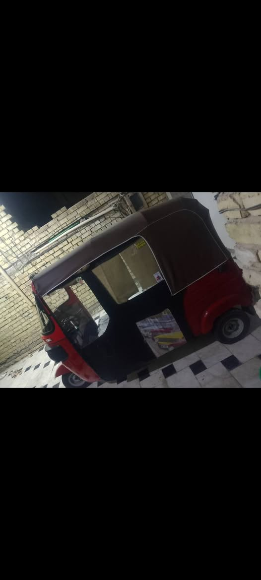 السلام عليكم
للبيع موديل 18 شهر  11 رقم وسنويه بسمي
مكينه مكفوله من التنقيص ولتبخير 
كشرهه ابلادي بس الدوس معمره 
سعرهه 6 وبيهه مجال
مكان بغداد الشعب 
الاتصال ***********
