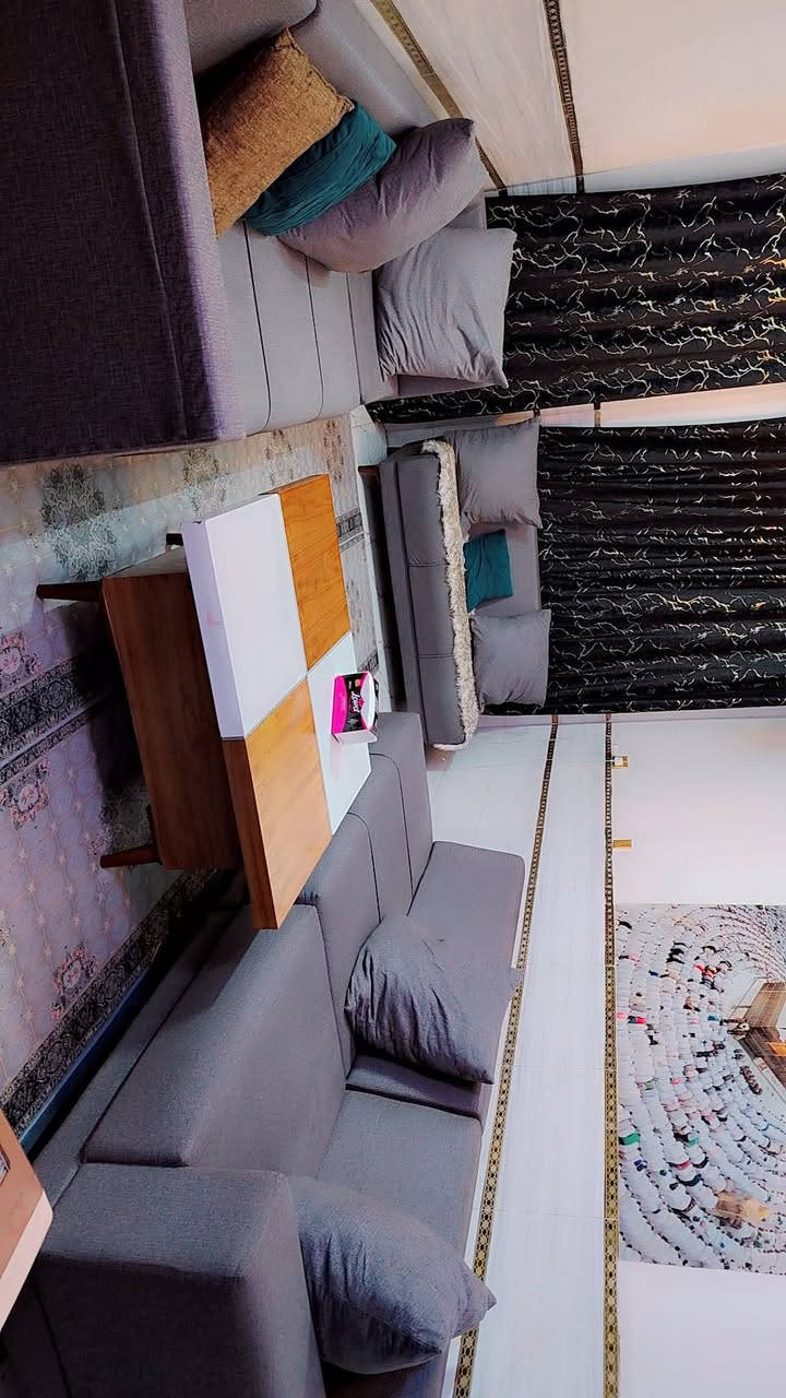 السلام عليكم.. ديوان لون رصاصي.. قماش وتر بروف سويته قبل ٣ أشهر.. ١٥ مقعد زاويات اثنين ام مقعدين زاويات اثنين ام مقعد و٣ قنفات كل وحده ٣  مقاعد نضيف بس بعد هوايه كوشات كبار جدد بجيسهن مابي ضرر أخذته بمليون ونص... وطبليه وسطيه جدااا عمليه وتشيل غراض وكبيره بالحجم اخذتها ب ٣٠٠.. اريدهم اثنينهم بمليون وربع.. العنوان بغداد منطقه المشتل


**إذا كنت صاحب هذا الإعلان وتريد حذفه لأي سبب، رجاءا أرسل رسالة إلى الدعم الفني**