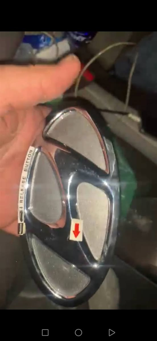 بسم الله الرحمن الرحيم اللهم صلي على محمد وآل محمد يتوفر لدينا علامة صندوق هونداي النترا ٢٠١٩ و٢٠٢٠ اصلي وكاله غير مستخدم جديد وكاله كوري يتوفر لدينا بداله لايت اصلي كوري حديث متوفرات كميه جملة مفرد يوجد توصيل ***********
