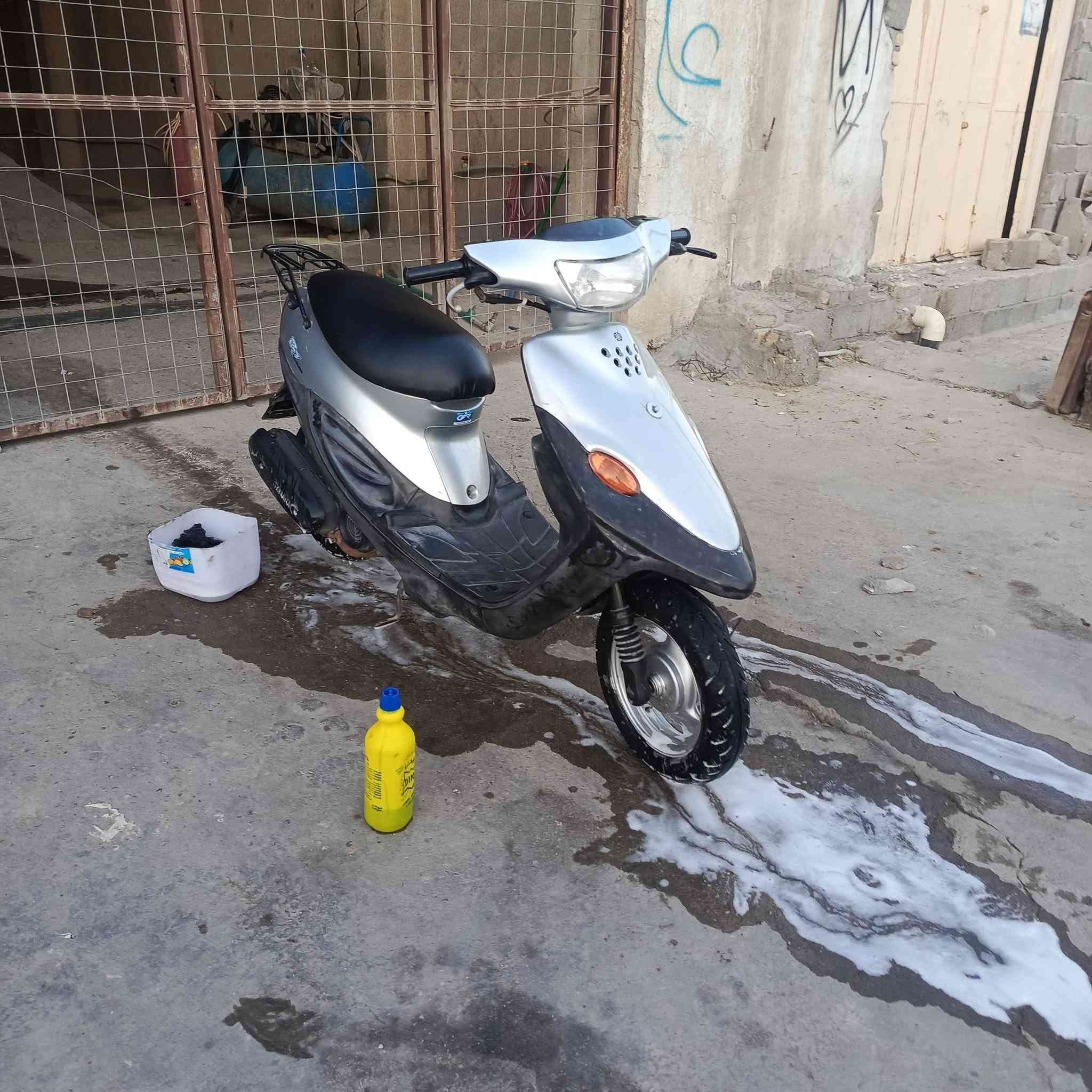 سلام عليكم دراجه للبيع دراجه مكفولة ما مفتوحه دراجه كفرات بلاد العنوان الماجديه سيد عاشور دراجه وكيل ولموشراي لا يتعبني تجي وتشوفها وتوديها  للمصلح  السعر 650وبيها مجال ***********
