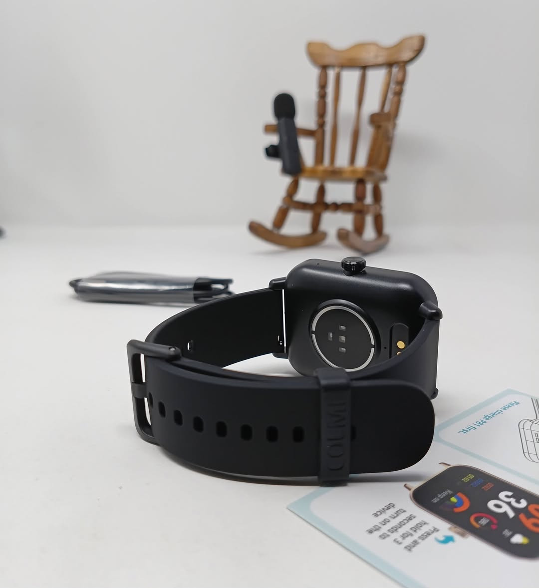 ساعه سمارت لمس بالكامل 
باله امازون 🇪🇺
تدعم اکثر من 170 وضع رياضي مع تايمر وقت 
اتصال واستقبال الاشعارات الهاتفيه مع ربط الهاتف 
سير قابل للتبدیل 
سبيكر صوت عالي جدا 
قوة شحن تدوم 15 يوم او 16 
لون اسود 
ضد ماء بعمق 50 متر وبقوة تحمل ساعتين تحت الماء


**إذا كنت صاحب هذا الإعلان وتريد حذفه لأي سبب، رجاءا أرسل رسالة إلى الدعم الفني**