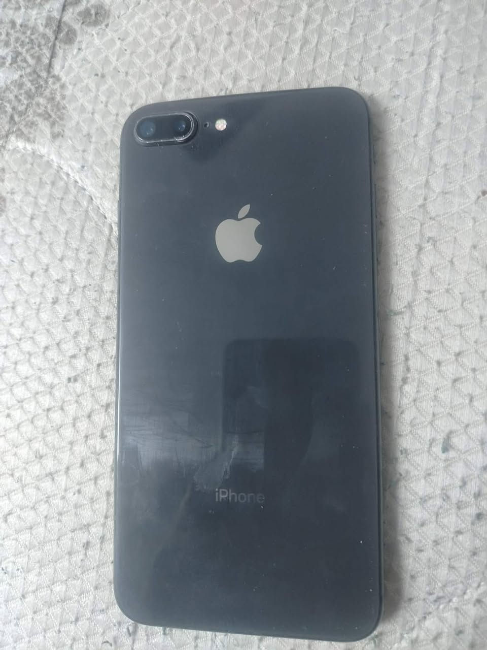 ايفون8بلاص  بلادي وضع الشركه
بطاريه 75. 
السعر150وبي مجال


**إذا كنت صاحب هذا الإعلان وتريد حذفه لأي سبب، رجاءا أرسل رسالة إلى الدعم الفني**