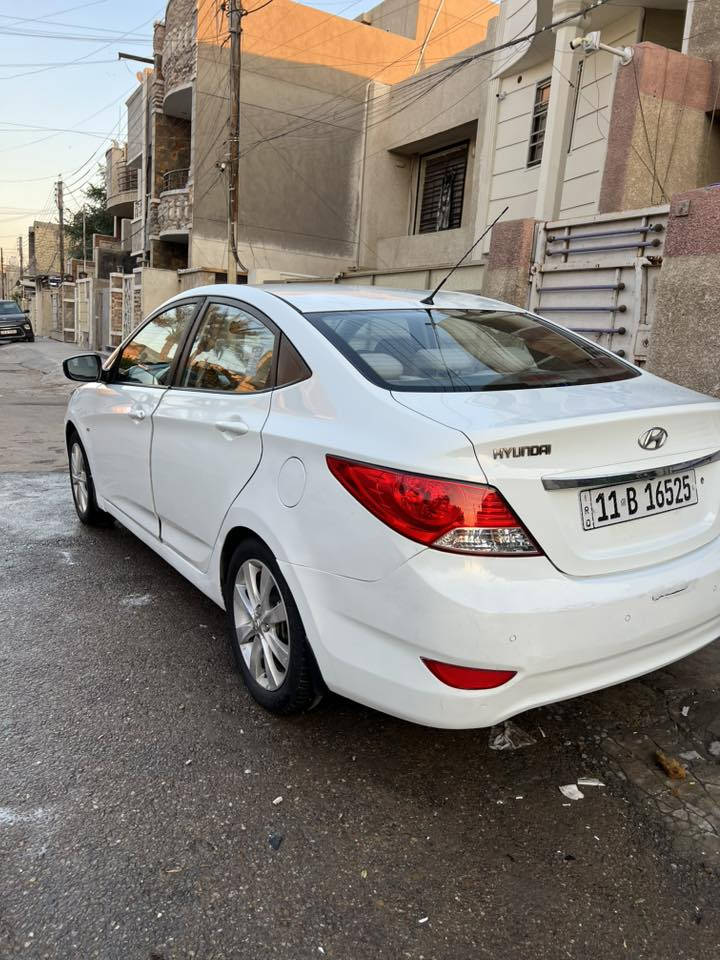 سلام عليكم اكسنت خليجي 2011 رقم بغداد بسمي 
مكان سياره بغداد كرخ ماا متواجد عله فيس تفاصير يخبرني  

  سعر 94 
***********
