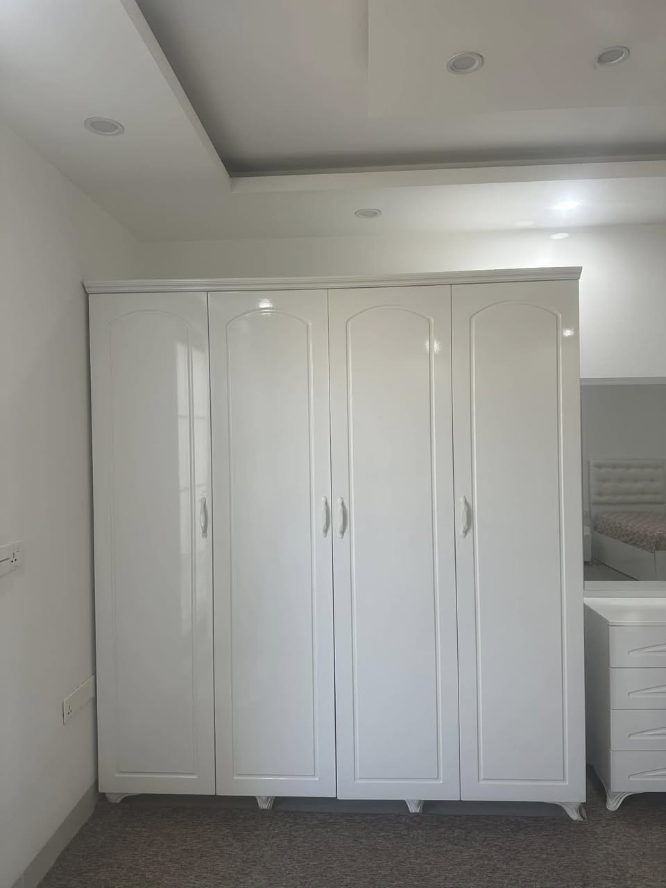 تاغمێکی زۆرتازەو بێ عەیب پێنج پارچەیە بەدۆشەکەوە دوملوێن زیاتر پێدراوە بەکەمتر بەئەفرۆشرێتەوە 
شوێن هەولێر


**إذا كنت صاحب هذا الإعلان وتريد حذفه لأي سبب، رجاءا أرسل رسالة إلى الدعم الفني**