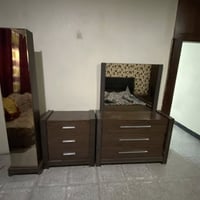 غرفه نوم تركيه مستعمله ونظيفه جدا كامله مع جميع الملحقات سعرهه 500 الف...