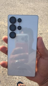 اس 25 الترا ذ256 نضافه الف بلميه  السعر مليون 100  الشراي يتصل 0771384...