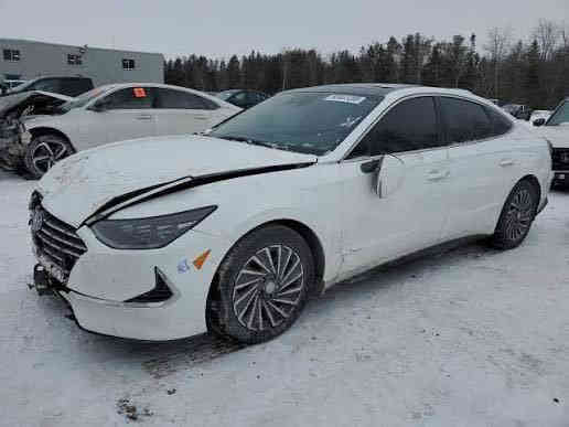 السلام عليكم سوناتا هايبرد 2023 للبيع 
السيارة اعلى مواصفات تجي بالسوناتا 
بانوراما 
كشنات جلد تدفئة تبريد 
الكشنات الخلفية تدفئة
ستيرن تدفئة 
داتا شو 
رادارات امامية خلفية 
قيادة ذاتية 
سستم bose 
كشنات كهرباء 
٤ وضعيات قيادة 
السيارة تتقدم وترجع بالريمونت 
وهواية مواصفات بعد 
السيارة لعابة وبالحقيقة احلى من الصور 
حادثها كلش خفيف وصور الحادث موجودة بالصور 
السيارة ماشية ٧٩ الف كيلو 
وهذا رقمي ***********
