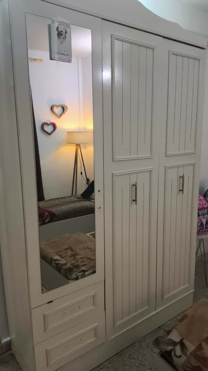 كنتور 3باب تركي 🇹🇷🇹🇷 
ستعمال خاص نضيف كلش مكان بابل
شراي يجي خاص وخادمك والله 
نضيف تركي 🇹🇷🇹🇷 اذا شراي يجي خاص


**إذا كنت صاحب هذا الإعلان وتريد حذفه لأي سبب، رجاءا أرسل رسالة إلى الدعم الفني**