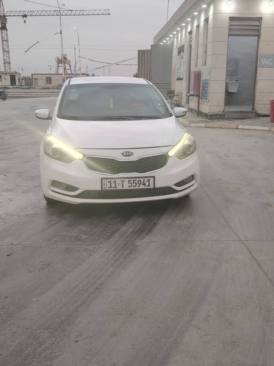 سلام عليكم سياره سيراتو ٢٠١٤ فول ماعده الفتحه بيهه كارت بلباب صبغ بدون اي ضرر ماشيه ١٢٠ بسمي سنويه28 مكان سماوه سعر ١٢٥ ***********
