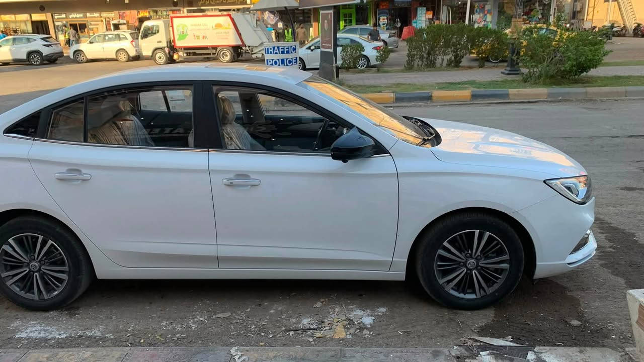 LUX MG 5
موديل ٢٠٢٤ بعدها بضمان الشركه 
ماشيه ٣٩ 
فول مواصفات فئه LUX 
فتحه سقف
مثبت سرعه 
نظام اقتصادي 
اوتو هولد 
سايد بريك الكتروني 
كامره نقطه عمياء 
كامره اماميه 
كامره خلفيه 
تحكمات مقاعد الكتروني 
تدفئه مقاعد 

*********** 
مكاني كوت / واسط 
ب اسمي 
عارضها ١٠٠$ 
بيع وشراء سيارات في واسط بيع و شراء السيارات في الصويرة جوه
