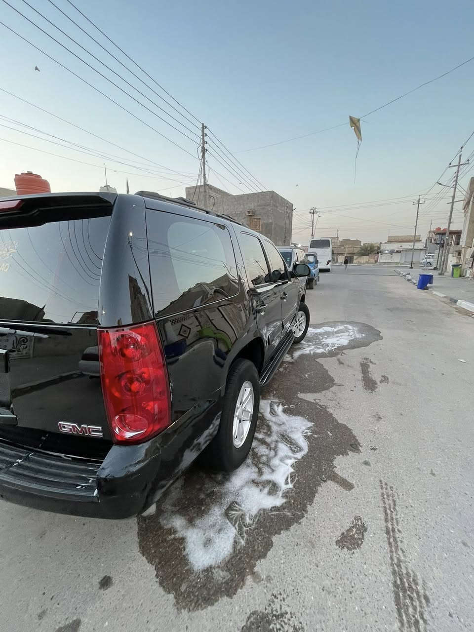 يوكن 2009 سياره فول مواصفات كشنات كهربائيه فتحه مرايات شفط شاشه كار بلي السياره جاهزه من كلشي تايرات 100/100ويل كب بلادي بدي نضيف كلش مآبي زلق سياره كفاله عامه بيه فقط تبديل مدكر امامي السياره أدوات بدون كصه سعر 120وبيه مجال عنوان بصره زبير رقمي ***********
