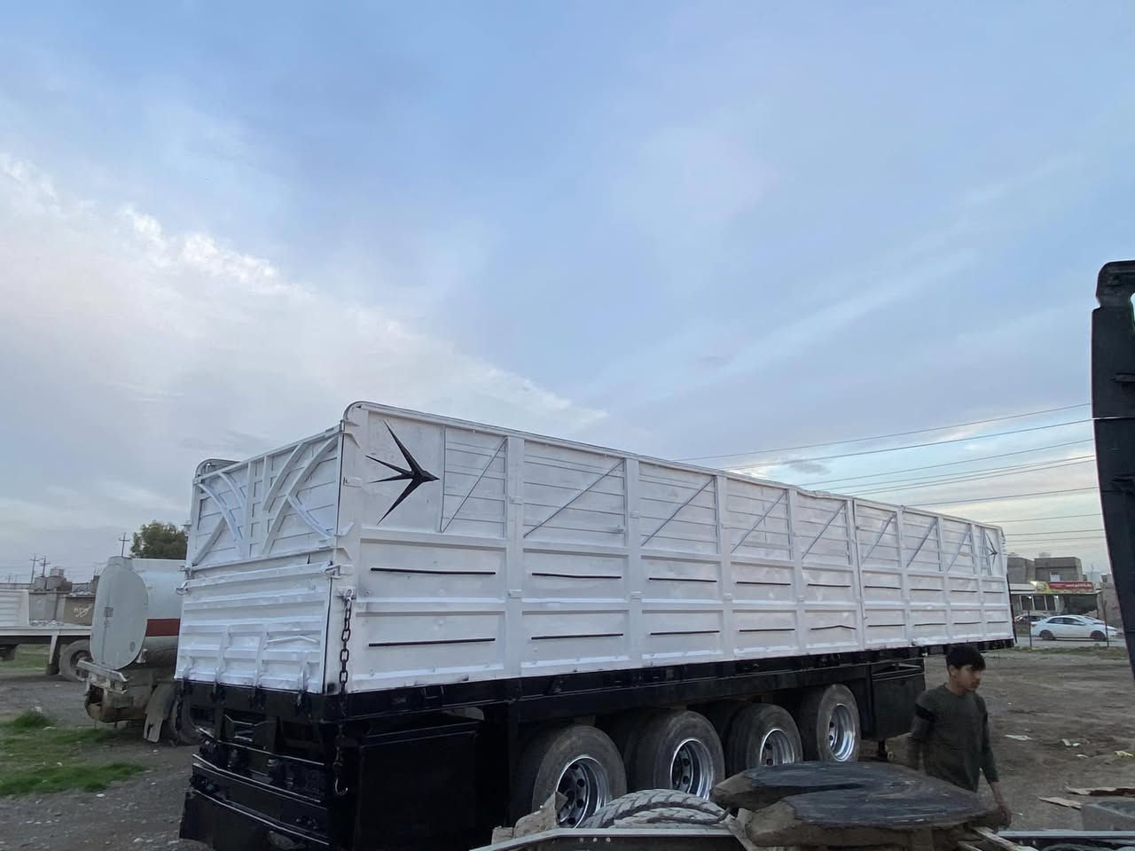 لبيع عربانه 4 دنگیل شانصي ١٤ معلي  طول ١٢/٥٠  جاهز 
بشرت      عنوان اربيل طريق كوير  *********** بي واطساب
