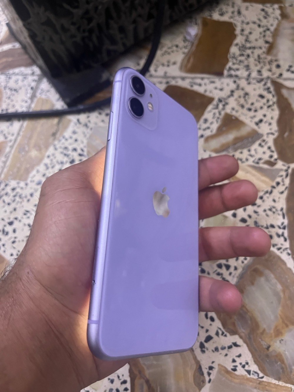 ايفون 11عادي ذاكره128نضافه100‎%‎100مكفول  فقط بطاريه مرفعه94