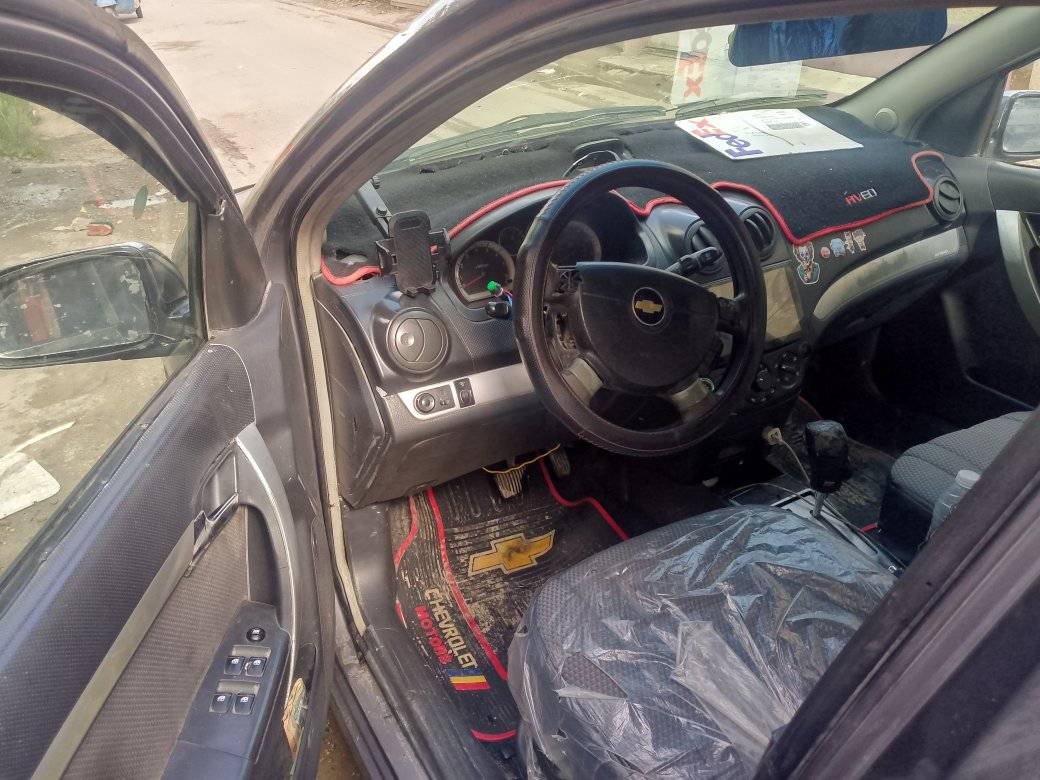 افيو امريكي الغرفه جدده كامل ارضيه وكشنات بصمه شاشه كامره دواره كهربائيات كلها شغاله سياره جاهزه باسمي تحويل ثاني يوم سعر ٤٥ متواجد فيس واتس اب ***********
