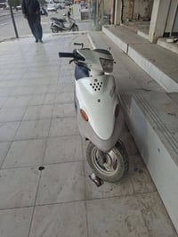 دراجه بيجي لون ابيض مميز كلشي شغال بيه  دراجه مفتوحه بس كلشي شغال بيه ...