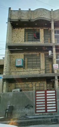 دار للبيع • ٨٢.٥م • ٤ غرف