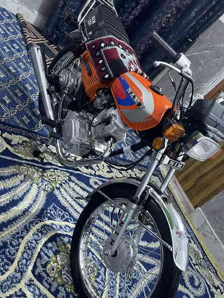 سلام عليكم دراجه أربعه گير موديل 25 نامه 3 احروف لون مميز برتقالي دراجه حلوه وجديده برغي ممفتوح بيها مكفوله كفاله عامه حتى من شخط سعر 725 وبيها مجال تصل وبخدمتك،☺️ ***********
