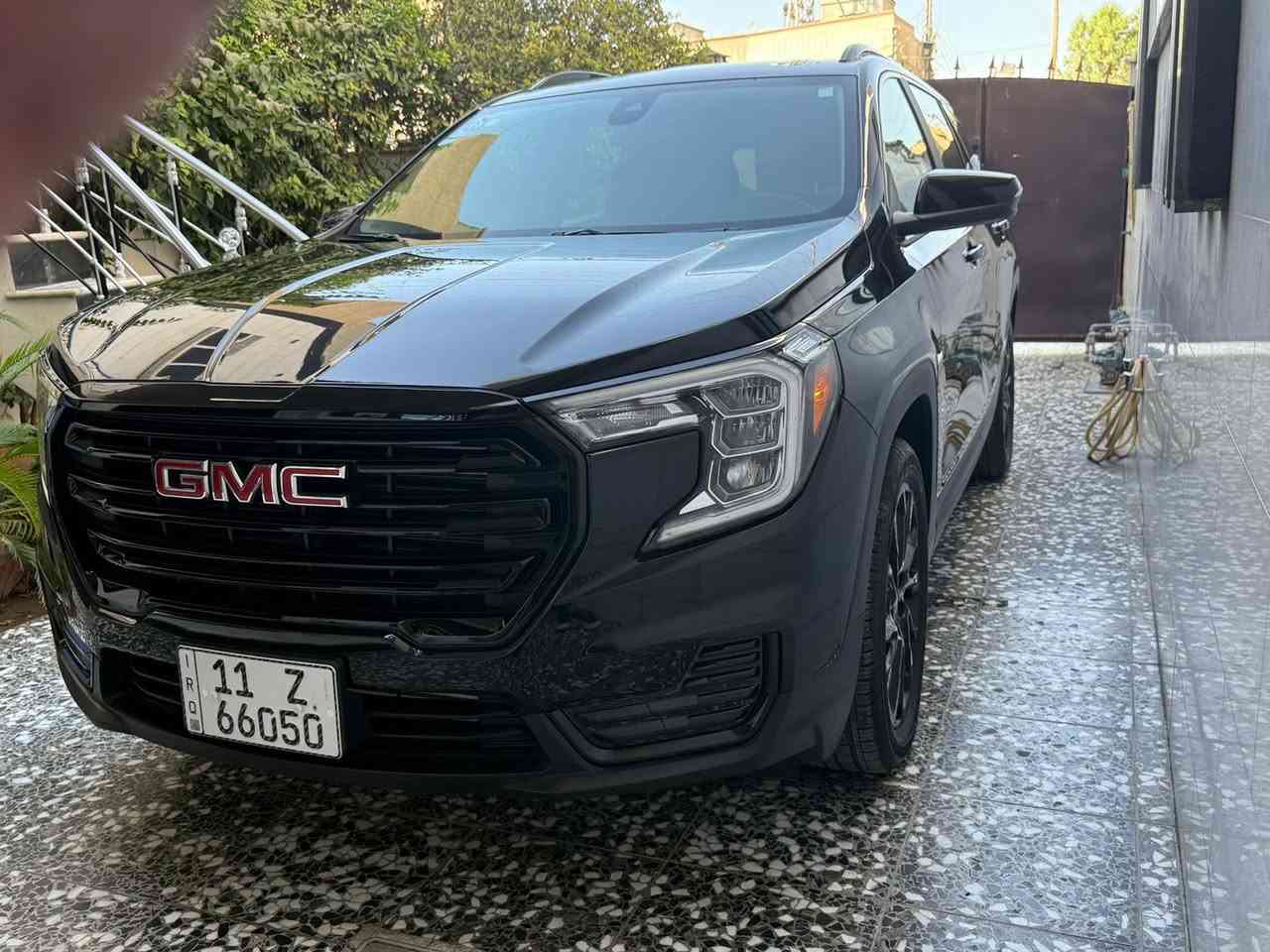 سلام عليكم
جمسي تيران  
مديل 2024 

ماشيه   : 14 الف 

السياره حادث خلفي وبسيط  
السياره جديده بمعنى كلمه  

بلاك ادشن  سياره
ردارات امامي وجانبي 
تتدفى بل كشنات 

السعر  198 وبيها مجال

العنوان : بغداد البنوك 

الهاتف / ***********
