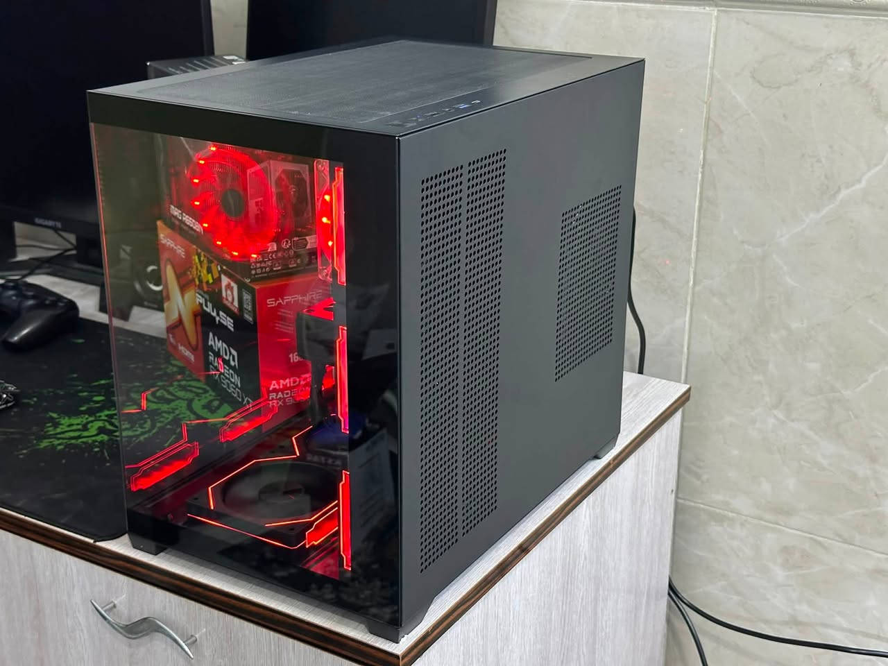 کیس جمیل و قوی للبیع

gpu: 9060 xt 16gb oc 🔥
cpu: i5 12400f
motherboard: H610M-K
ram: 16gb t force Vulcan Z ddr4 3200mhz
storage: 1tb ssd
power supply: 650w msi 

کارد شاشە عندی زمان 8 شهر

ثرمال پیست معالج جدید

سعر: ملیون و ٤٨٠ الف

توصیل موجود لکل محافضات

***********
