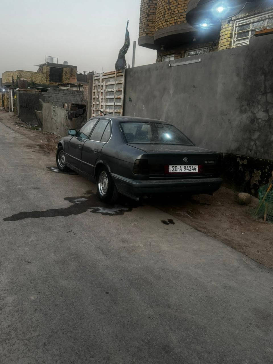سلام عليكم 525BMW   البيع موديل 91 مكينه محور vvt  كير ومكينه شرط مكفولات سياره رقم نكليزي تحويل ثاني يوم بها صبغ ومعجون قليل تخم تاير جديد كهربيات كله شغاله سياره جاهزه مانفصها شي سعر 35 وبها مجال قليل مكاني حله مركز ***********
