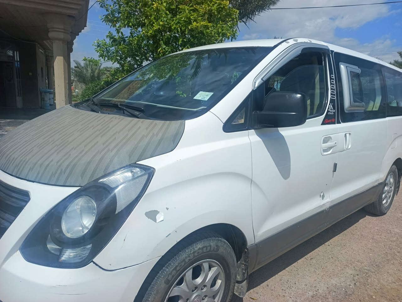 سلام عليكم ستاركس 2012  للبيع مكفوله 
من ضربه كير محرك لا تبخير ولا تنقيص 
  بس بيها صبغ اثر تكشير بصيط مكان بغدادتاجي سعر
145 وبيها مجال

***********        بي واتساب ***********.
