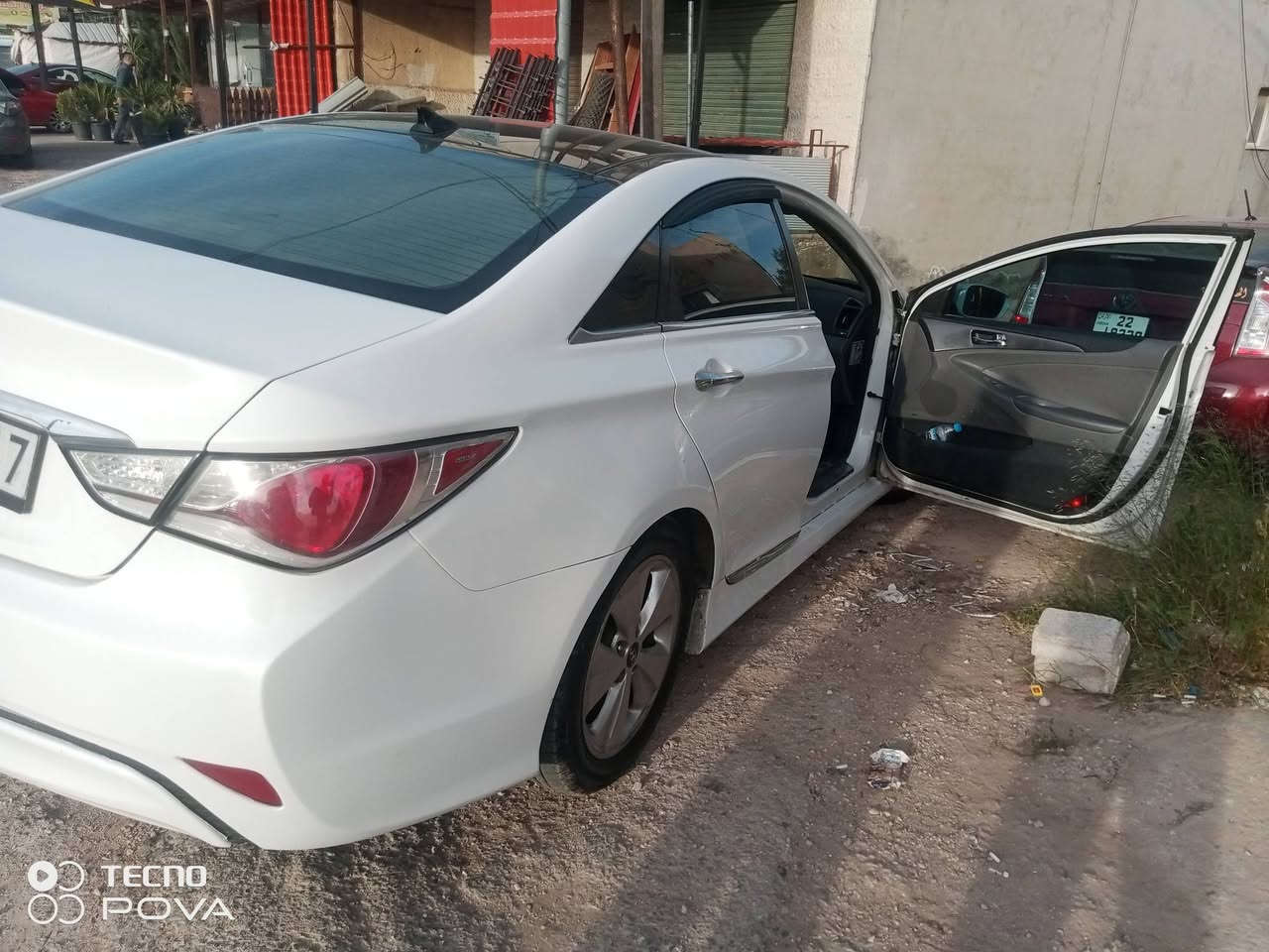 للبيع
هيونداي سوناتا 2012 بانوراما وارد امريكي
فل اضافات 
كاوشوك بحال الوكاله 
ماتور 2400cc افرهول جديد تحت الكفاله 
قير توب ترونك فحص 
 ABS فحص 
السياره مش بحاجة برغي صيانه دوريه 
فرش جلد ملبس فرش 10D
ترخيص 21/6/2026
الفحص مرفق بالصور 
السعر 6.000 قابل للتفاوض 
للتواصل : 0779834245 طارق القضاه


**إذا كنت صاحب هذا الإعلان وتريد حذفه لأي سبب، رجاءا أرسل رسالة إلى الدعم الفني**