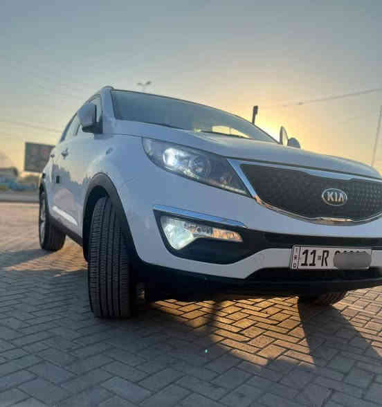 السلام عليكم...
سبورتج 2015 خليجي
 رقم بغداد الجديد..
كير ومحرك بحاله ممتازه..
صدر امامي خلفي جديد 
تخم تاير 
حساسات خلفيه 
مري شفط اشاير بالمري 
لايت زنون + ليد اصلي 
تحكم ستيرن جهتين 
شاشه كبيره+كاميرا 
كروس مثبت سرعه 
مانع تزحلق وانحدار 
نظام Eco الاقتصادي.  
نظام فرامل ABS
ماشيه 117 km
وبعد بيها هواي مواصفات مذاكرهن 
السياره خليجية بمواصفات امريكي 
ومحرك GDi جاهزه وجديده 
السونار مرفق مع الصور👇🏻
الباب خلف السائق صبغ +بارد ممبين بالجاملغ الامامي
 السعر 144$ وبيها مجال بسيط... 
العنوان بغداد /الكرخ.. حي الجهاد 
ه‍: ***********
