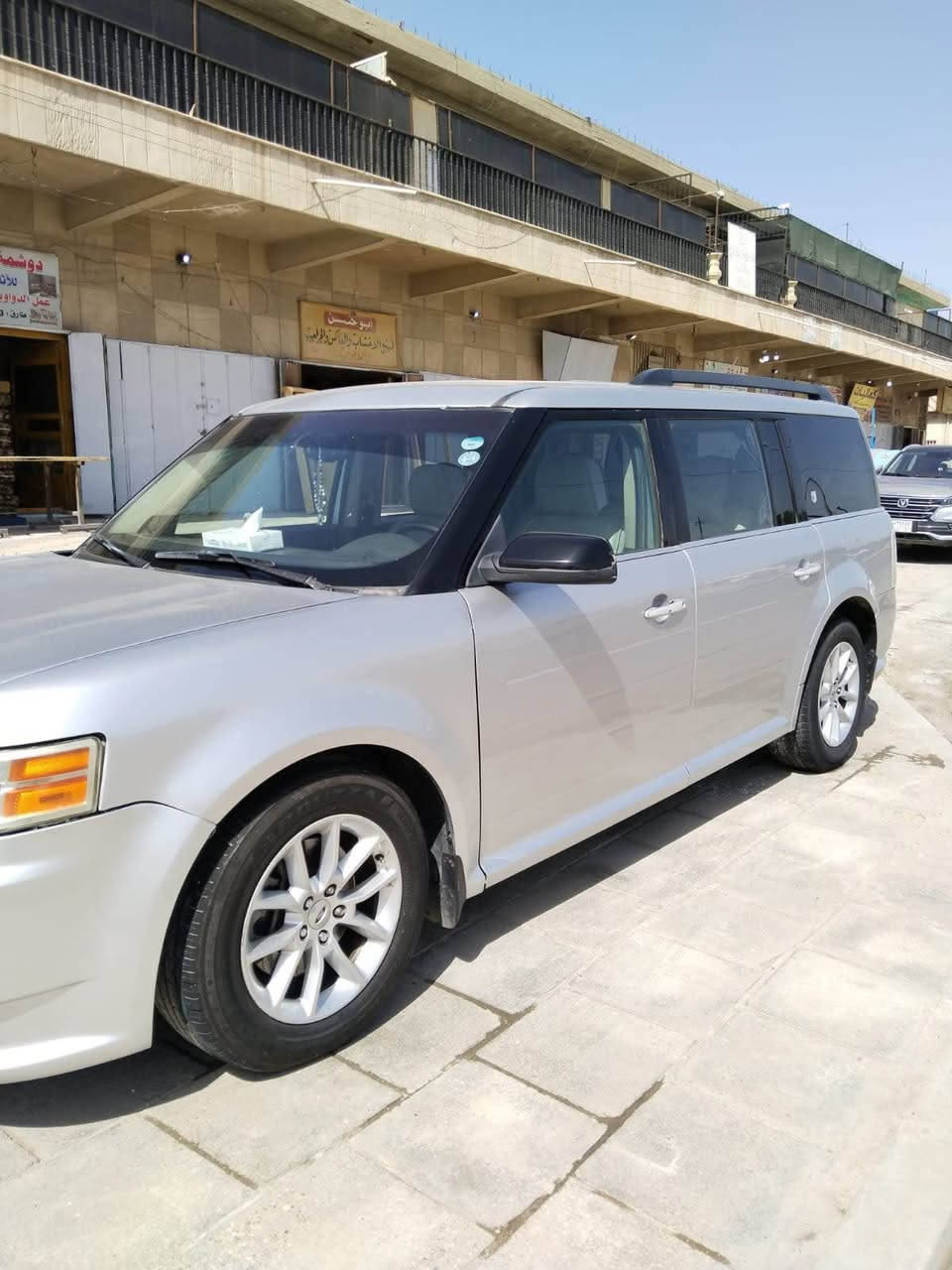 * الموديل: 2010
* المحرك: 3.5 لتر V6
* ناقل الحركة: أوتوماتيك
* الدفع: أمامي
* عدد المقاعد: 7 ركاب
* مكيف ثلج تدفئه وتبريد
* شاشة / كاميرا خلفية 
* كرسي سايق كهرباء بحاله جيده 
* مثبت سرعة
* تحكم بالستيرن
* زجاج ومرايا كهربائية
* السيارة بحالة جيدة وجاهزة للاستخدام
* تايرات جدد تخم
*رقم اربيل باسمي تحويل ثاني يوم
*عنوان بغداد البياع
الرقم :***********
التواصل واتساب
سعر 92 بغداد, العراق

