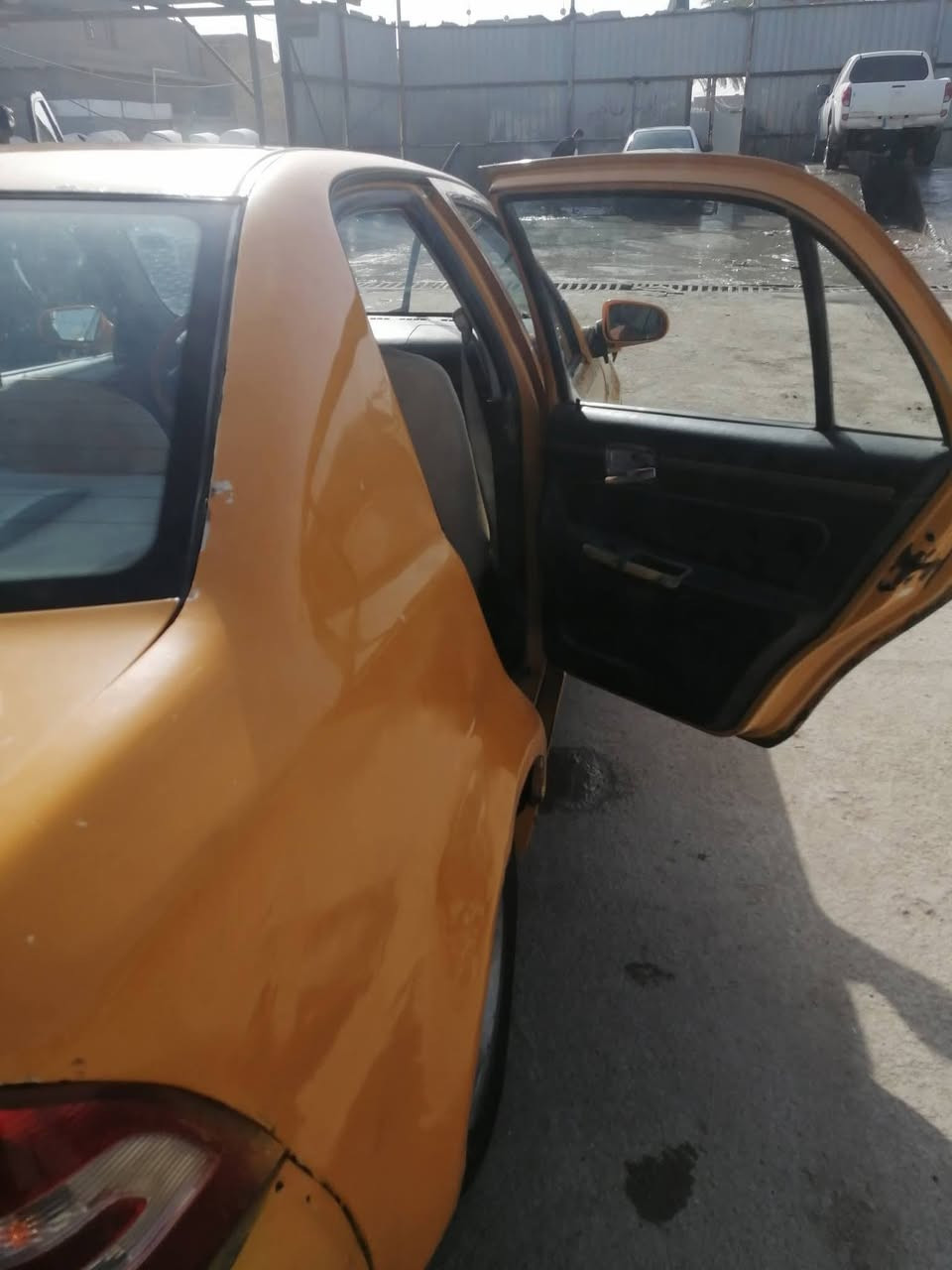 سلام عليكم سي كي للبيع موديل 13 بسمي مصفره هيئه وغرامات مكينه مستحقه تجفيت حداديه كير تخم تاير جديد هزه جديده جامه اماميه جديده كهربائيات شغاله كلها سعرها 25 وبيها مجال قليل مكاني بابل الحله مركز ترهم مراوس بكيه بسته نضيفه ***********
