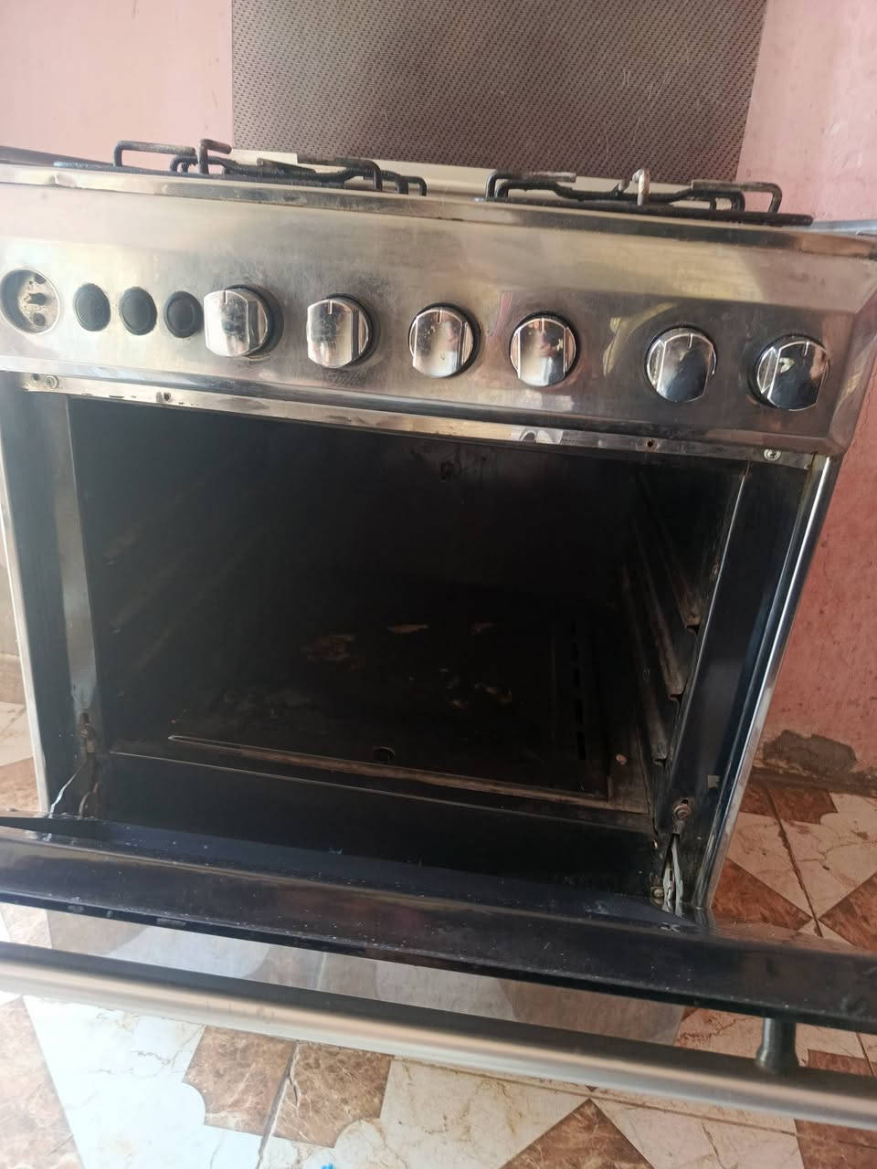 طباخ للبيع نضيف وكله شغال الي محتاجه يجي خاص وبخدمته


**إذا كنت صاحب هذا الإعلان وتريد حذفه لأي سبب، رجاءا أرسل رسالة إلى الدعم الفني**