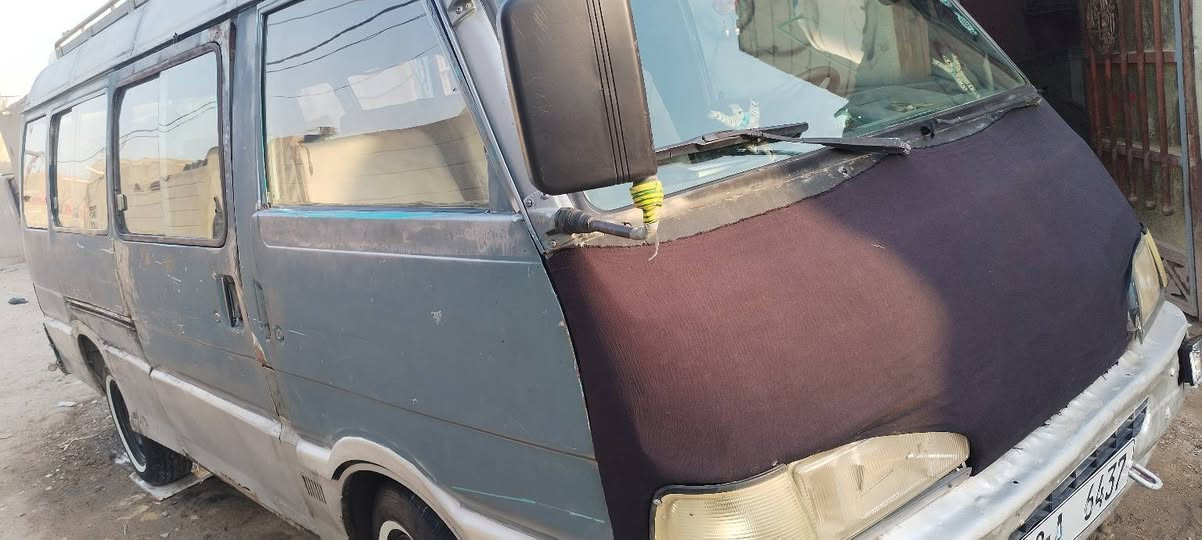 من رخصت الدمن سلام عليكم كيا اسيا موديل 97سياره خير من الله حداديه باتري دينمه سلف كله جديد سياره بيها خيط بخار السنويه ال30مكانهه الديوانيه مصفره هيئه مرور رقم تليفون***********
