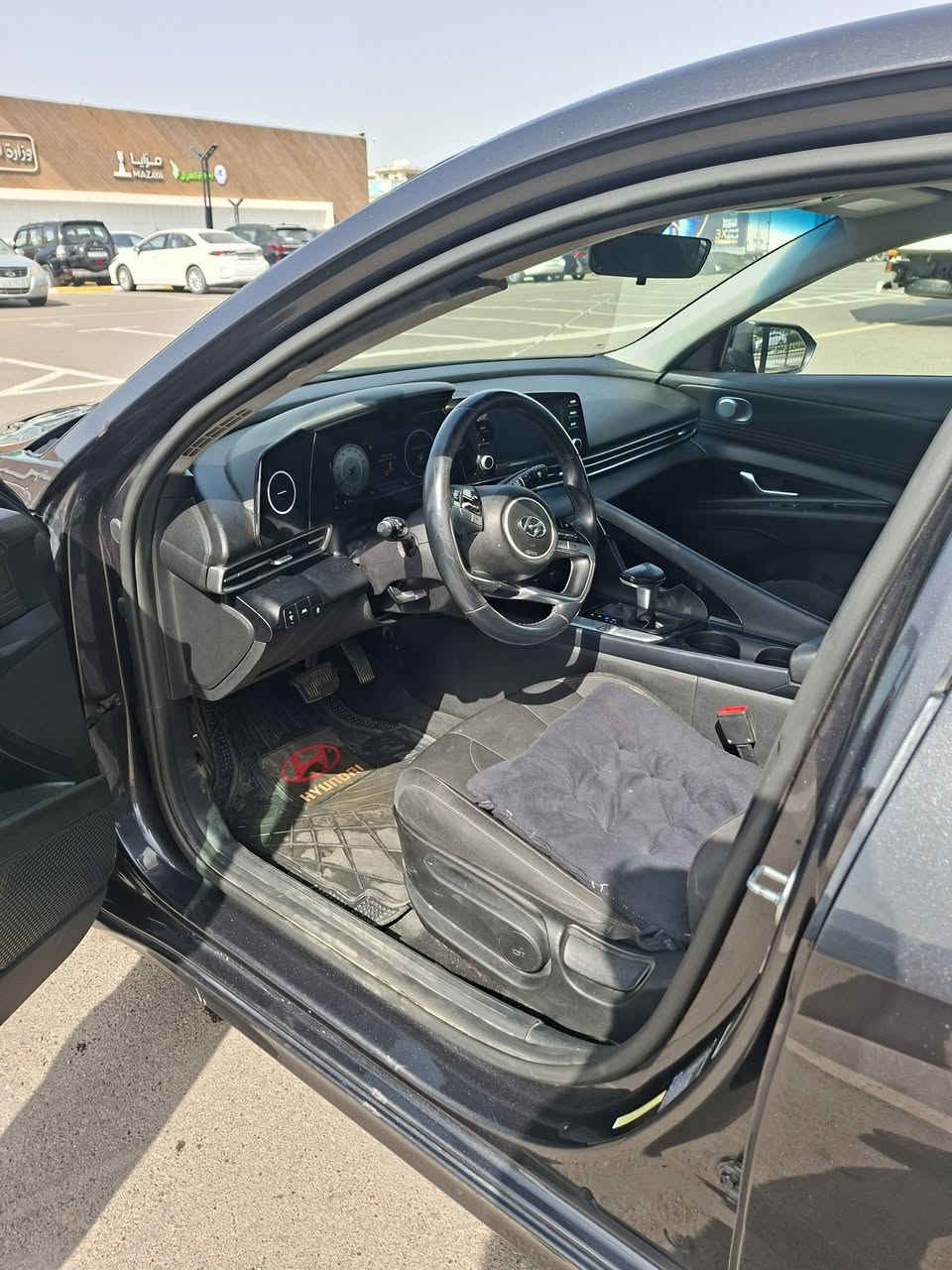 ‌‎السلام عليكم للبيع او 👋🏻
‎هيونداي النترا 🇰🇷
‌‎وارد امريكي 🇺🇸
‌‎اللون :  نفطي   ⚫️
‌‎الموديل : 2022
‌‎المكينة : اربعة سلندر 2000 دوش المرغوب
 ‌‎
السعر ١٢٥ ورقه وبيها مجال حق الجبة
الممشى : ٥٩ الف  مايل 
‌‎المواصفات : 
اوتو هولد هند بريك بصمة 
‌‎- تحكم ستيرن
- دخول ذكي
‌‎- بصمة 
‌‎- ترحيب عند الدخول 
‌‎- رادار امامي 
‌‎- رادار جانبي
‌‎- رادار خلفي 
‌‎- تشغبل عن بعد

شاشة ابل كار بلي 
‌‎-  كامرة خلفية بيها مشكله 
‌‎- تلث انظمة قيادة ( Normal - S.SPORT - Sport ) 
تخم تاير نظيف جدا 
‌‎- سنتر لوك
‌‎- نقط عمياء
‌‎-  تبريد ثلج منفصل  ❄️
‌‎- تحديد مسار
‌‎- مثبت سرعة
‌‎- وبعد هواي مواصفات
———————————————————————‌‎الحادث : ربع بنيد صبغ وجاملغ بارد ليبل واحد السيارة 
 
القطع الداخلية محرك كفاله برغي ما مفتوح بي الكير متبدل بكير زيرو ماشي ٣ الف فقط 
 (راديترات - فانات - عرضانية -  كفاله


**إذا كنت صاحب هذا الإعلان وتريد حذفه لأي سبب، رجاءا أرسل رسالة إلى الدعم الفني**