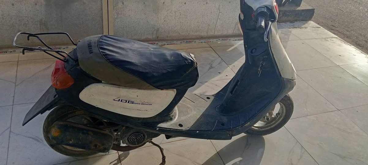 دراجه للبيع ياماها منغولي 60 نثيه دراجه خير من الله كامله قفل ستيرن شغال كهربائيات شغاله عوزه بس باتري و تشتغل سلف هندر واحد شرط ملاحضه(المكينه ما ادري مفتوحه او لا ابيعلك انه بسعر مفتوحه و بعد عل فحص) الدراجه سعره 225 و بيه مجال قليل مكاني ناصريه سكان صناعي نزله الثالثه للتواصل: *********** بل تصوير ما واضحه لائن وصخه و لكفر لكدام مكسور و لاحمه و مضبطه
