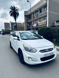 اكسنت 2016 سياره بيه باب مكينه كير مكفولات  تخم تاير  صدر جديد  السيار...