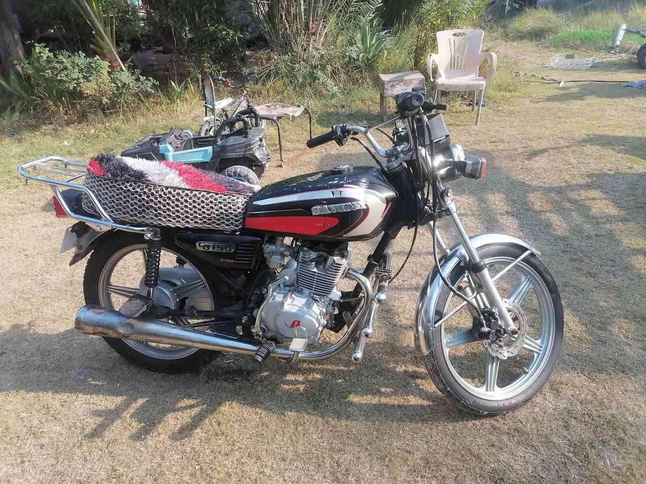 سلام عليكم شباب دراجه سيفان موديل ٢٠٢١اوراق كامله ما نقصه برغي مكان الدراجه بابل المحاويل *********** السعر ٤٢٥وبيه مجال
