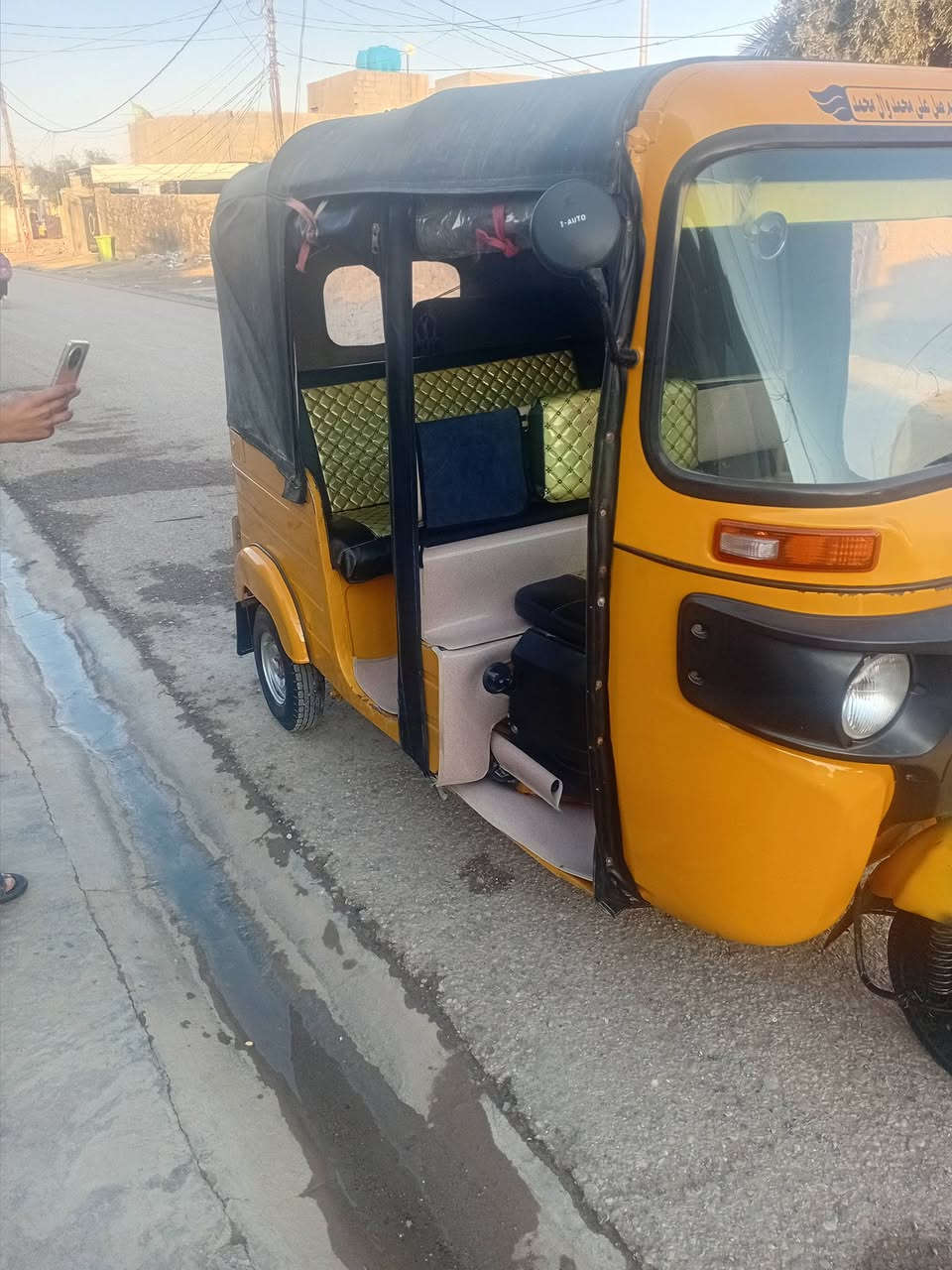 سلام عليكم تكتك للبيع موديل 19شهر 11كفالة عامة سعر 7ونص وبيها مجال ديالى خان بني سعد ***********
