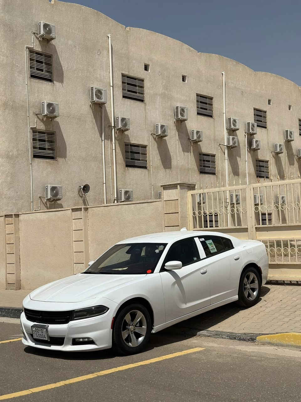 سلام عليكم

من رخصه الادمن جارجر فول عده الفتحه مديل2018 كفاله عامه ما عده صارت بيها طخه ب الجاملق الخلفي وارد كندي رقم أربيل السياره جاهزه على آخر حبايه مال بيت ما شايفه الكراج.

سعرها 225

رقمي ***********
