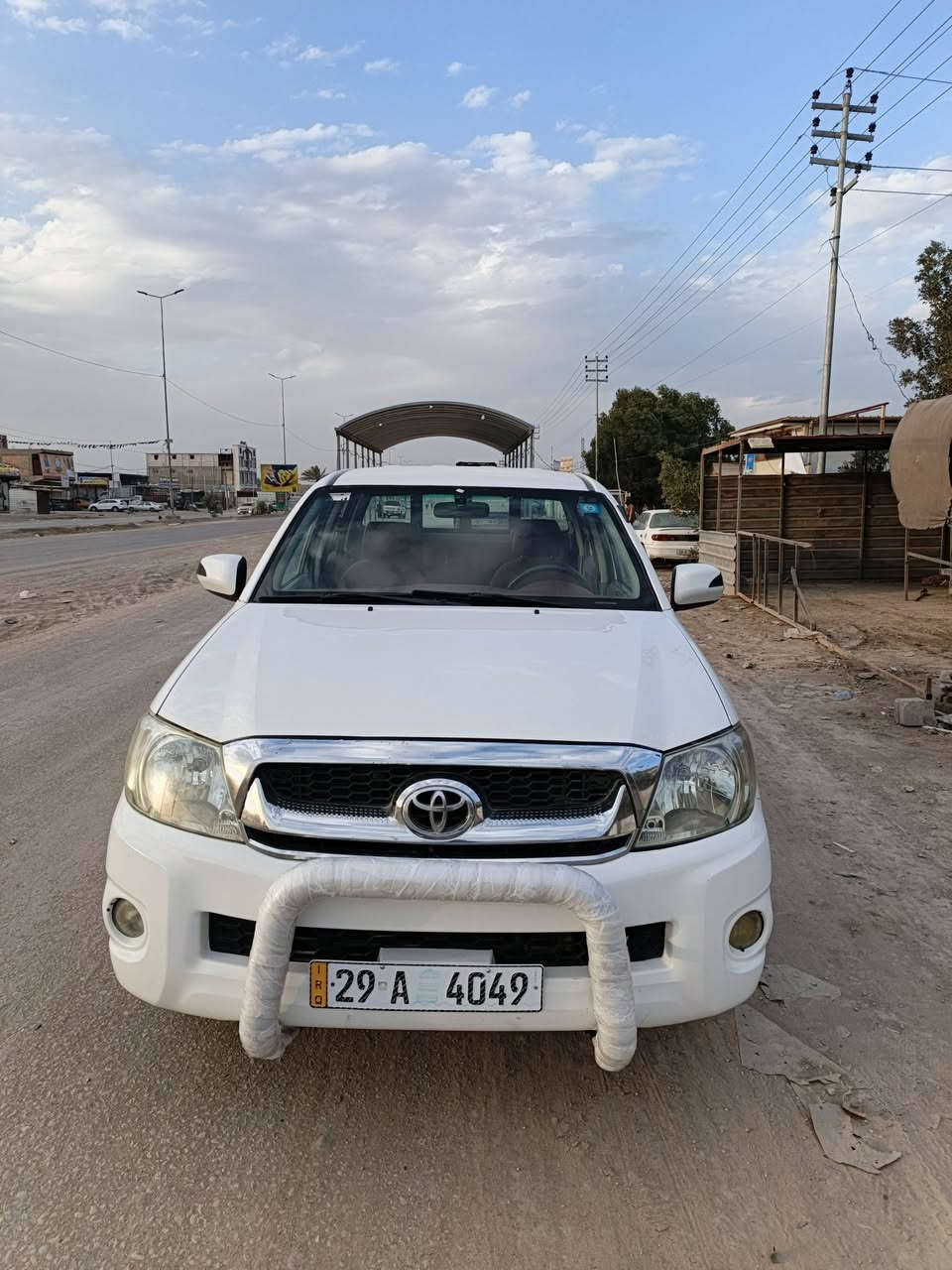 سلام وعليكم بيكم 2010 أوتوماتيك رقم واسط بسمي شخصيآ سنويه لل31 سيارة مكفولة كفالة تبريد ❄ثلج تخم تايرات حداديه العنوان الحله *********** الموشراي لا يتصل
