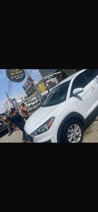 توكسن للبيع السيارة كلين التواصل عل رقم بي واتساب :07710833067