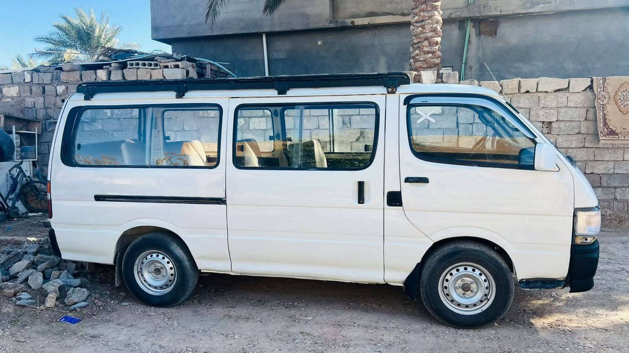 لبيع لبيع
هايسه بوز موديل 1996
سياره جاهزه ونضافه فول 
أرقام و سنويه 2031 
تخم تاير ياباني أصلي 
صدر أمامي خلفي بل جيس
كير ومكينه واكسل كفاله عامه 
ويل ياباني أصلي وكاله 
صاحبها يحول كبل 
هيئه ضريبه مصفره
***********
مكاني ديالى شهربان
